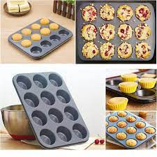 12 Cupcake And  Molds Muffin Tray