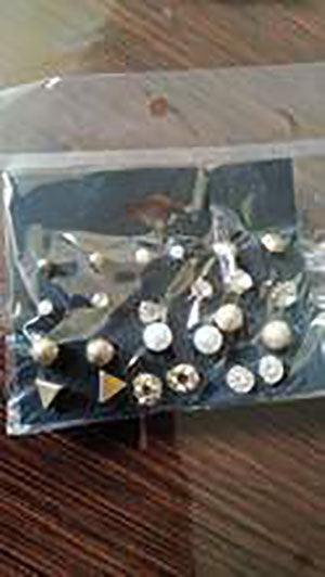 Earring Set with 12 Pairs of Pearls